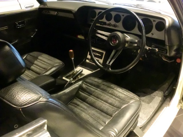 スカイラインクーペ2.0 GT-R