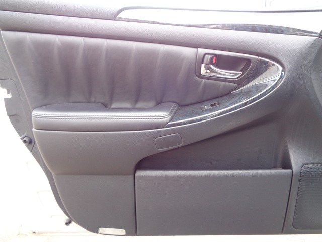 ����ȃh�A�̓�����ł���