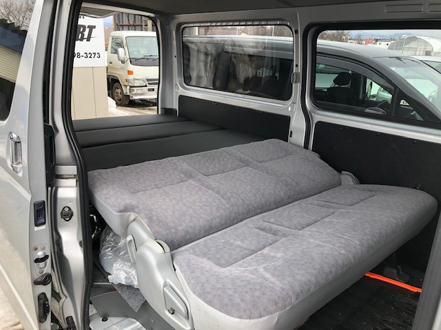 �Z�~�_�u���x�b�g�T�C�Y�̃t���b�g�X�y�[�X!