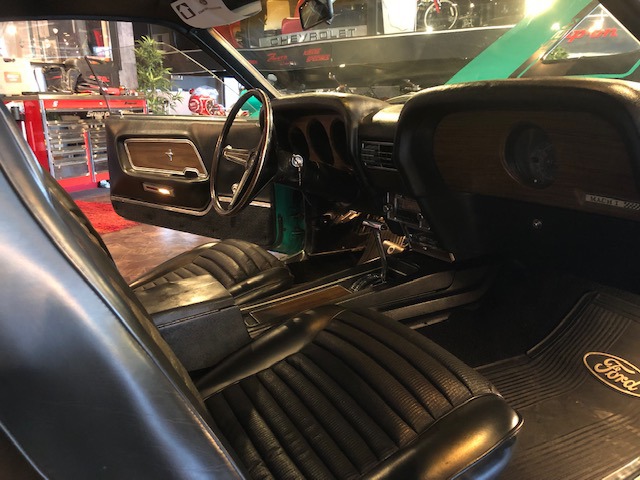 マスタングコブラ