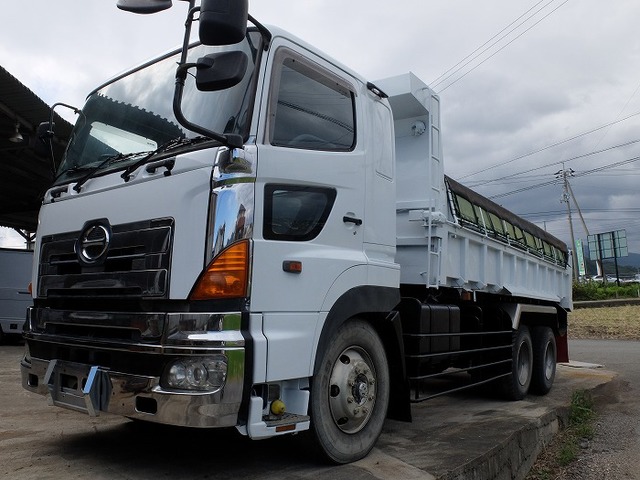 徳島県小松島市 トラックの中古車一覧 価格 Com