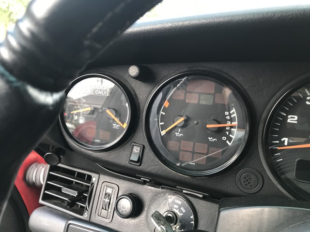 マフラー交換やエアロの取り付けなど、カスタムのご相談もお気軽にお問い合わせください。