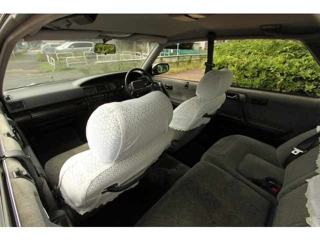 フロントシート左右共勿論パアーシートです。