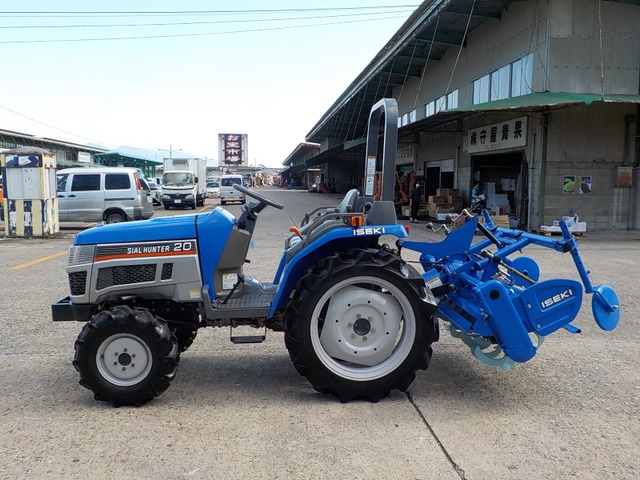 イセキトラクター