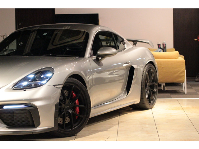 718ケイマンGT4