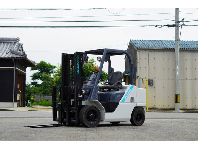 輸入車その他 ユニキャリア エンジンタイプ フォークリフト 159 5万円 平成28年 16年 兵庫県 中古車 価格 Com