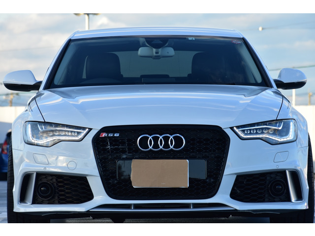 【美品】Audi A6 TFSI用 フロントグリル quattro純正品 美品】Audi A6 TFSI用 フロントグリル quattro純正品（アウディ
