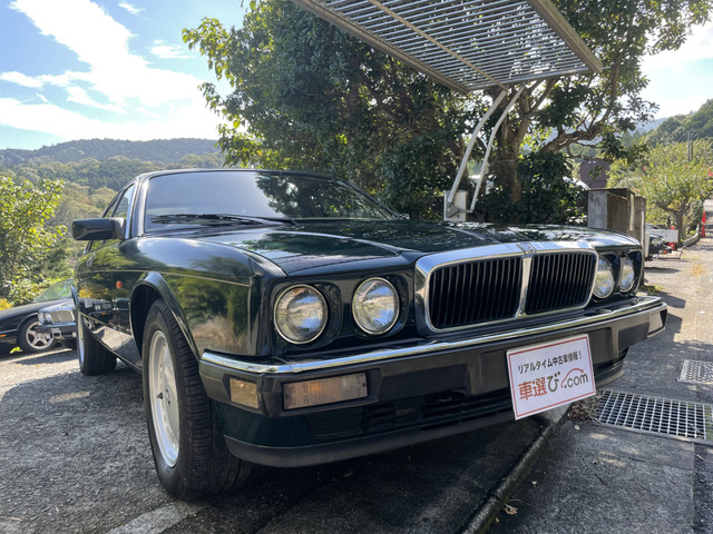 激安の ジャガー XJ 40型/丸型4灯ライト/革×布シート XJ6-3.2 コレクション