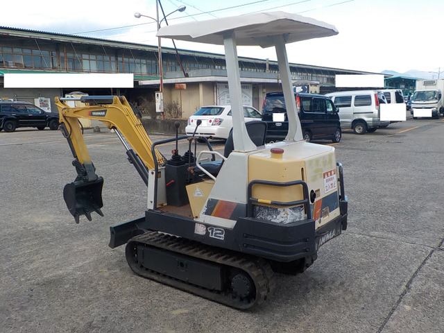 ヤンマーミニショベル