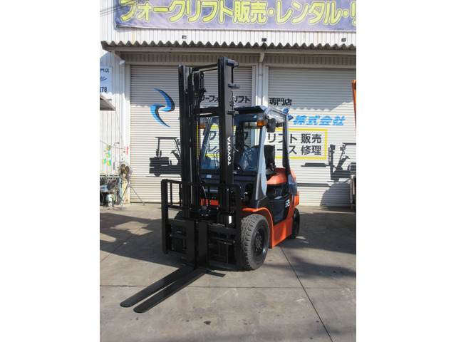 トヨタ トヨタL&F 電動フォークリフト 225.0万円 平成29年(2017年 