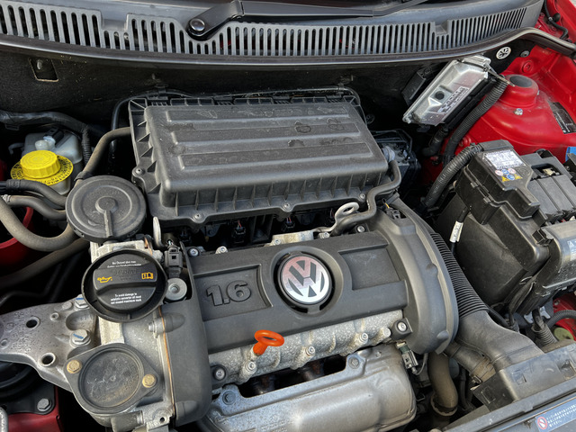 ���ڂ����G���W���̓I�[���A���~���ƂȂ钼��4�C��DOHC1.6L�Ńe�B�v�g���j�b�N�t6��AT�Ƃ̑g�ݍ��킹�ƂȂ�܂��B