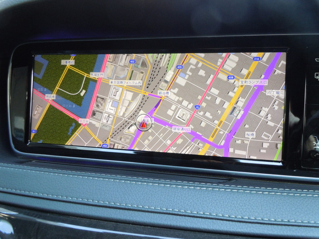 �傫�ȉ�ʂŃi�r�̈ē������₷���ł���!