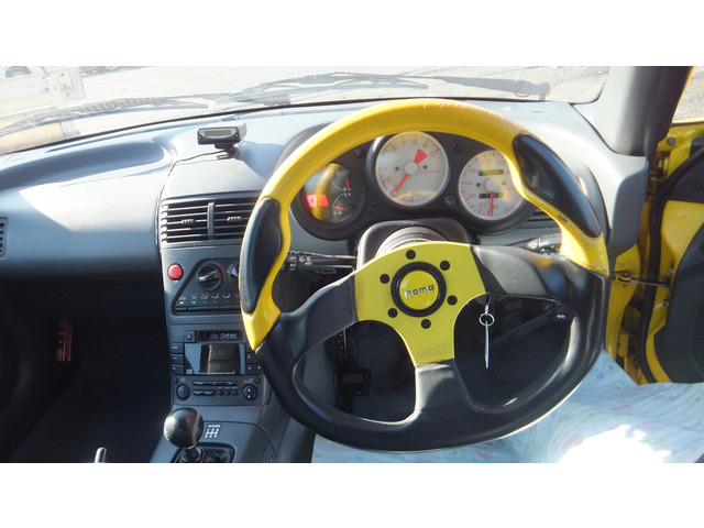 MOMO�X�e�A�����O