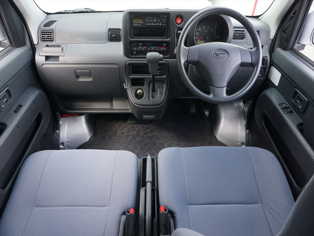 ����CD�A�^�]�ȏ���ȃp���E�B���h�E�A�X���C�h�h�A�蓮