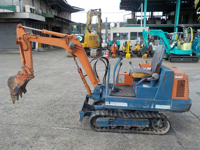 クボタミニバックホー