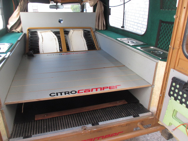 �X�y�C����