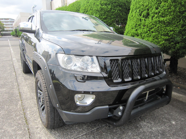 グランドチェロキーラレード 4WD