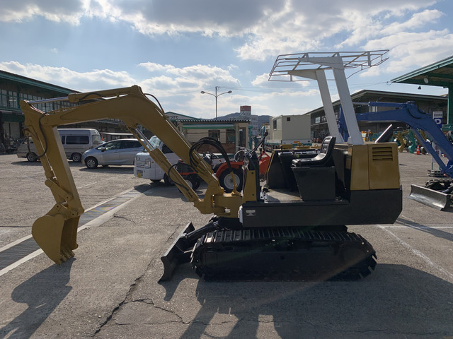 ヤンマーミニショベル