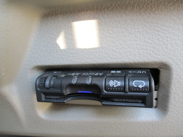 ETC付で高速道路の料金所をノンストップで通過することができてラクですね!