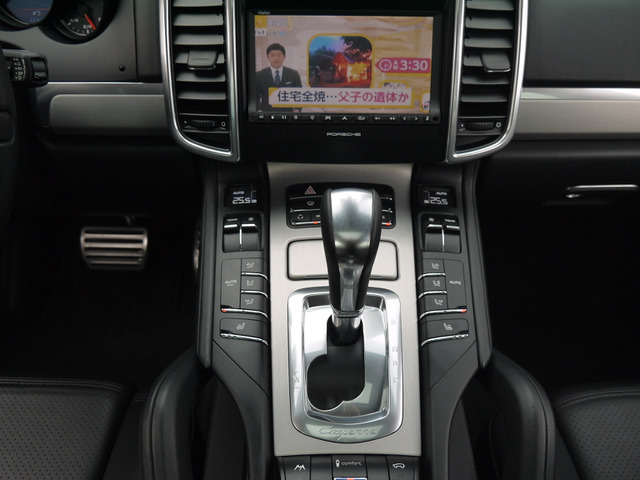 �V�[�g�q�[�^�[�𑕔����Ă���܂��B