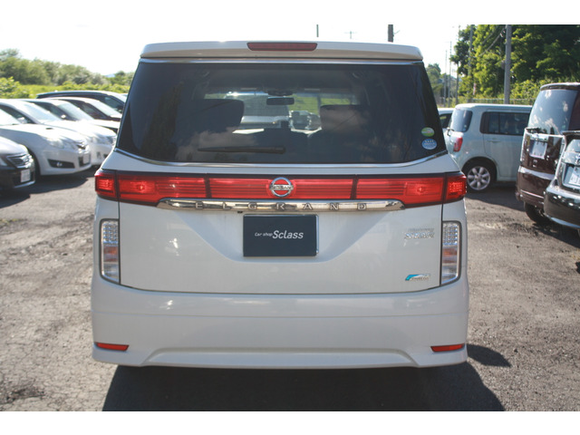 エルグランド2.5 250ハイウェイスター 4WD