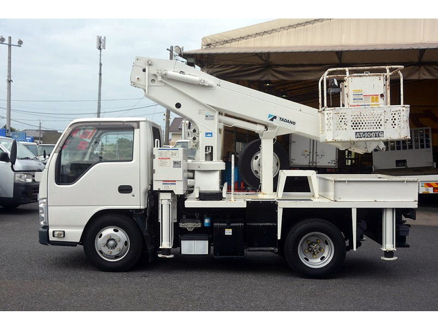 エルフ高所作業車