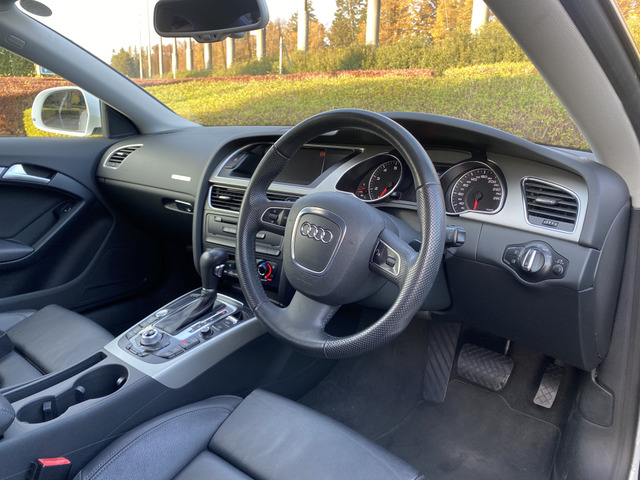 A52.0 TFSI クワトロ 4WD