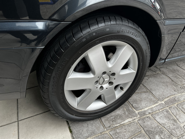 �e�C�N���[�J�[�Y�ł͂��q�l�ɂȂ�ׂ��������N���}�����񋟂��邱�Ƃ��\�ł��B