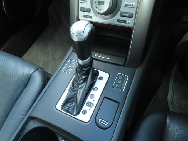 �S���E�S���E�S��4930&times;1845&times;1455mm �J�^���O�R��10�E15���[�h�R�� 8.6km/���b�g�� �ԗ��d��1760kg���{�f�B���ʌ����ρ��������ρ����[���N���[�j���O�ρ��R�ۏ��L�ρ�