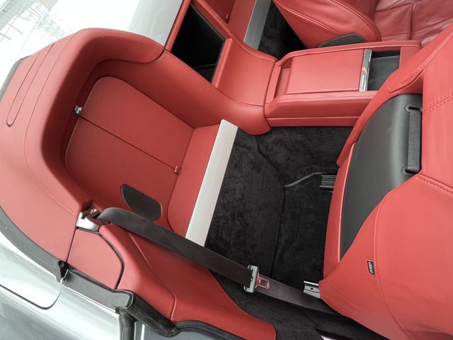 オープン動作は良好です。