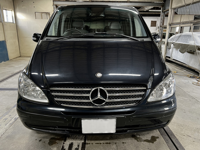 �{�f�B�J���[�̓J�[�{���u���b�NM�A�C���e���A�̓O���[�̃n�[�t���U�[�ƂȂ�܂��B