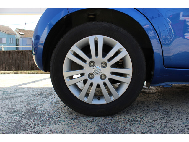 ���ԓ��O���ɂ����Ă͐�p�̓���ȍޗ����g�p���N���[�j���O���s���Ă���܂���