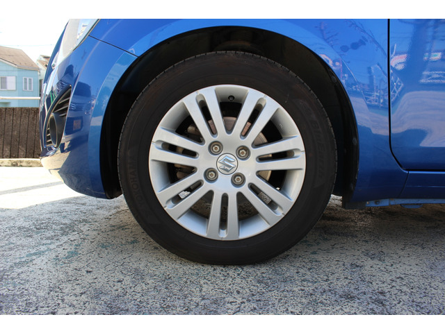 ���ԓ������ɂ����Ă͐�p�̓���ȍޗ����g�p���N���[�j���O���s���Ă���܂���