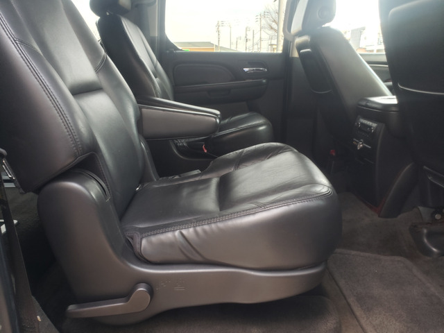 �����Ђ̍Ŋ��w��JR�z��Ԓˉw�ɂȂ�܂��B�w����̑��}������܂��̂ŁA�d�Ԃł����X�����ꍇ�͎��O�ɂ��\���t���������B