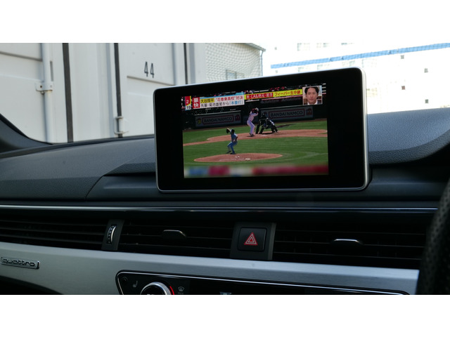 8.3インチカラーディスプレイ フルセグワンセグ地デジチューナー搭載