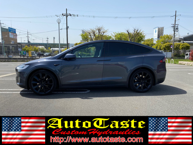 テスラ モデルX 75D 4WD 7人乗り 牽引パッケージ(ヒッチメンバー 566.5