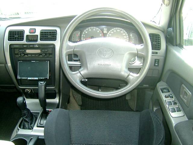 ハイラックスサーフ2.7 SSR-V ブラックナビゲーター 4WD