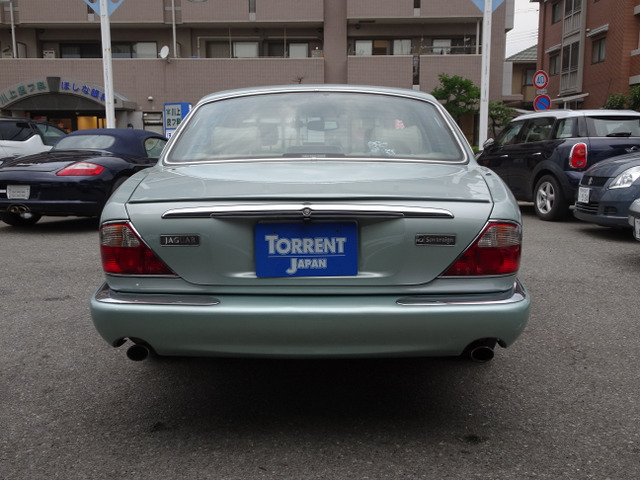ジャガー XJ ソブリン 4.0 V8 ロングボディ ダイムラー内装 88.0