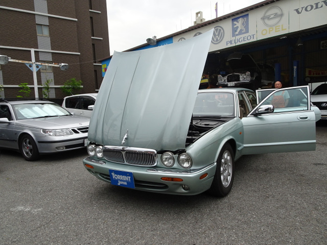 ジャガー XJ ソブリン 4.0 V8 ロングボディ ダイムラー内装 88.0