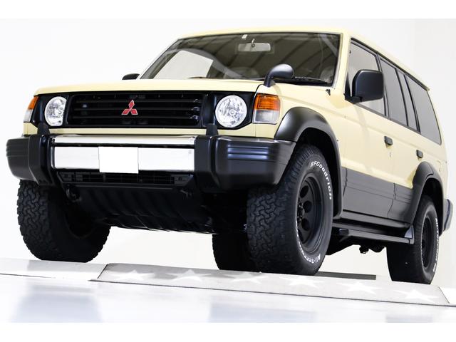 パジェロ(三菱) ワイド エクシード 4WD 新品タイミングベルト交換 丸目仕様 LEDテール 中古車画像