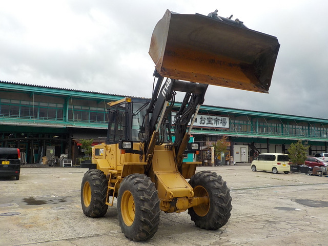 CATホイールローダー