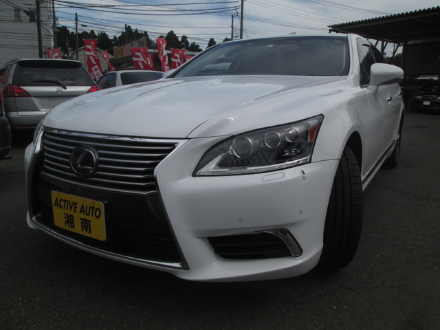 LS600hL エグゼクティブパッケージ 4WD