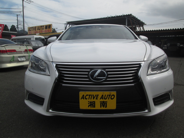 LS600hL エグゼクティブパッケージ 4WD
