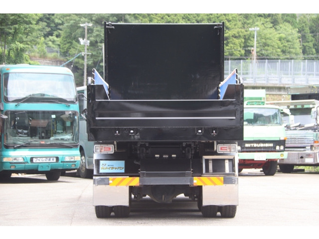 プロフィアダンプ