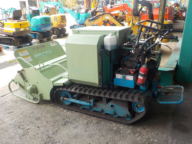 バロネス乗用草刈機