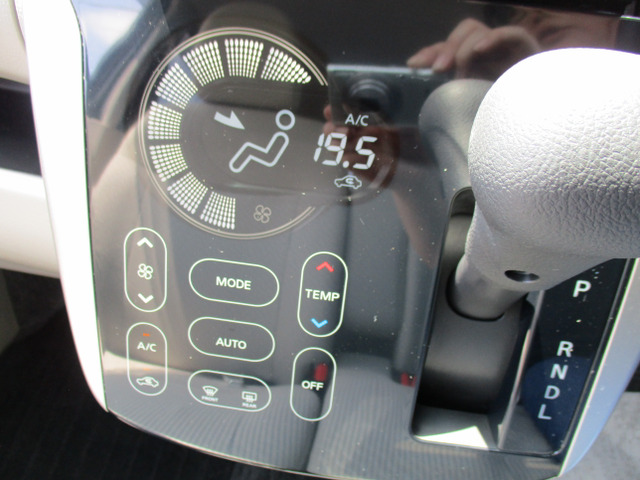 ���^�b�`�p�l�����I�[�g�G�A�R����