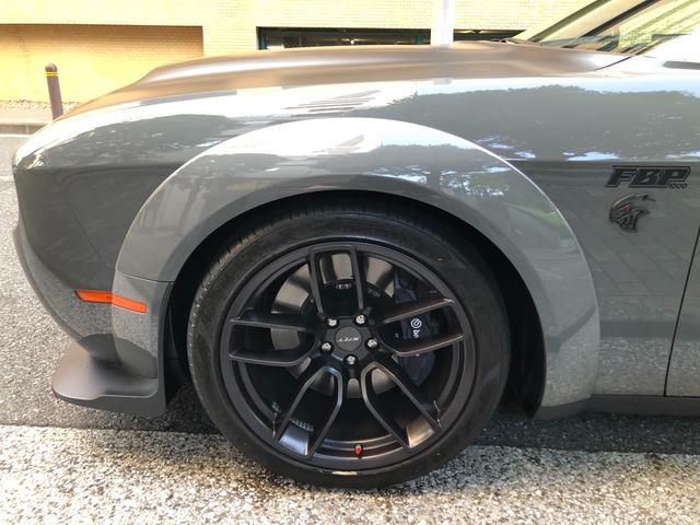 チャレンジャーSRT ヘルキャット