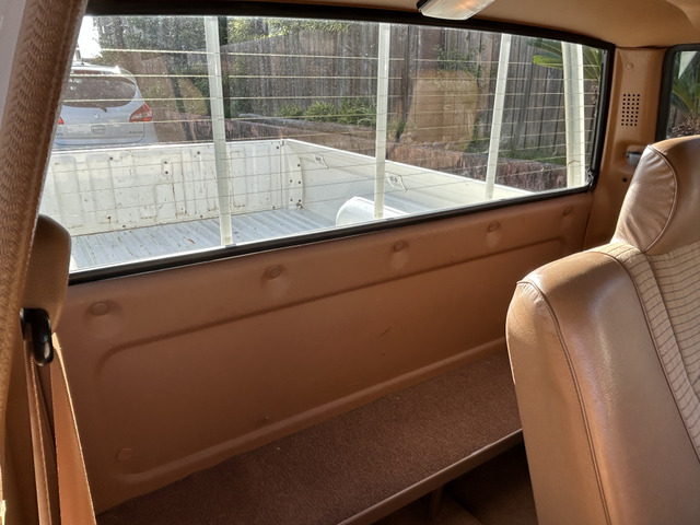 日産 ダットサンピックアップ 720 キングキャブ 242.0万円 昭和