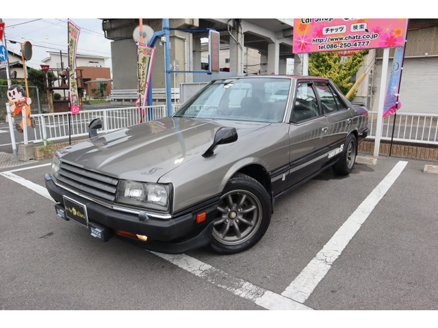 日産 スカイライン ２０００ＲＳ ５ＭＴ ＡＤｔｈｒｅｅリアスポイラー