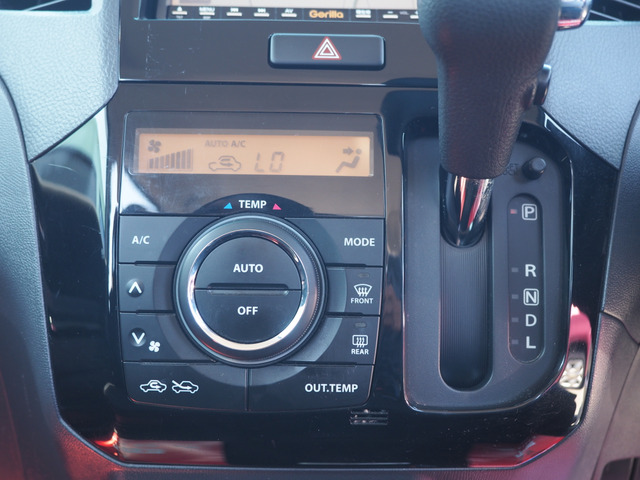 �I�[�g�G�A�R��